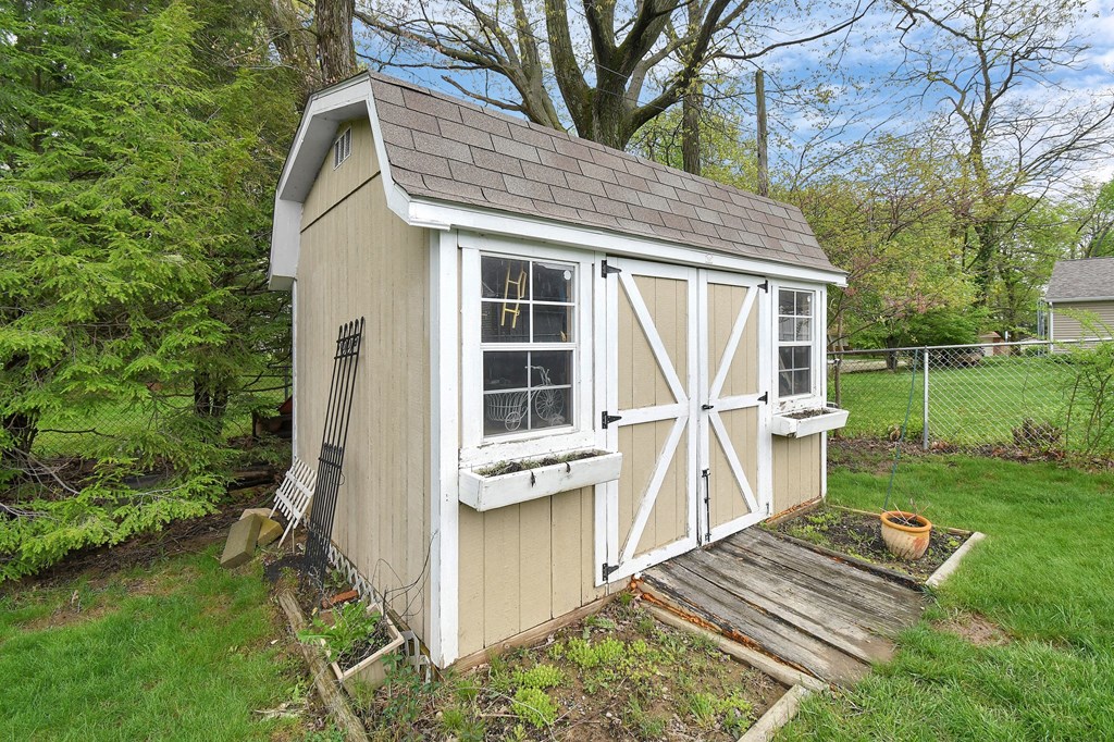 1054 Maumee Avenue, Mansfield, Ohio 44906, 3 Bedrooms Bedrooms, ,2 BathroomsBathrooms,Residential,For Sale,Maumee Avenue,9066912