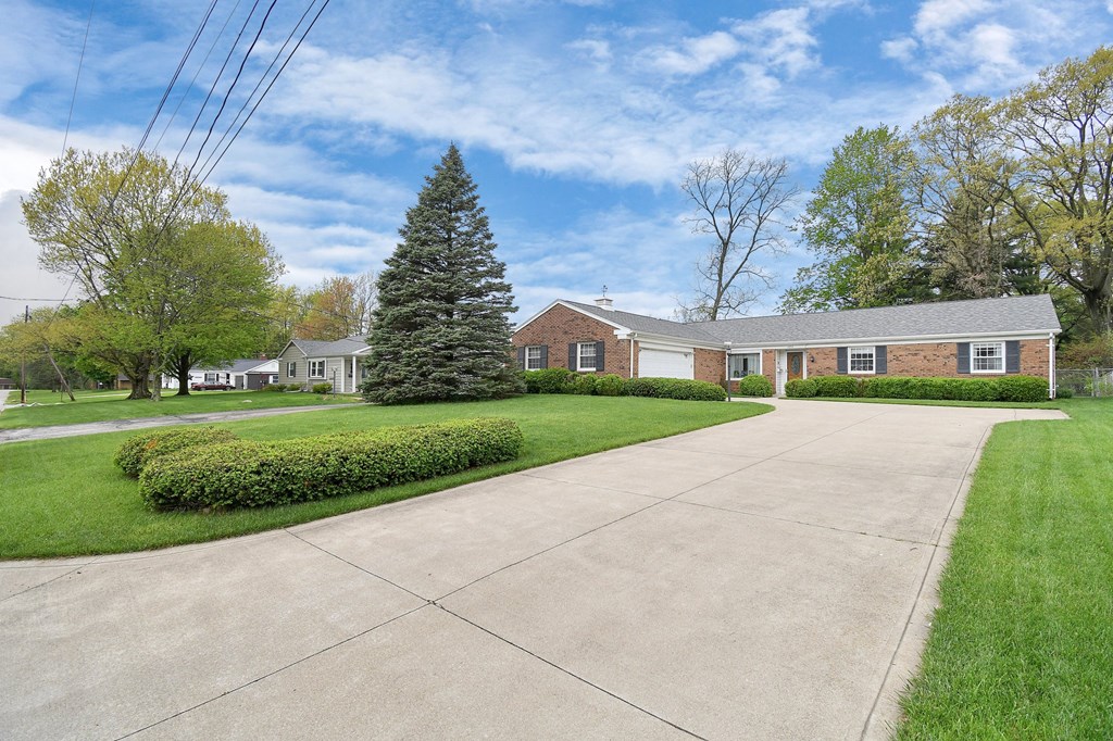 1054 Maumee Avenue, Mansfield, Ohio 44906, 3 Bedrooms Bedrooms, ,2 BathroomsBathrooms,Residential,For Sale,Maumee Avenue,9066912