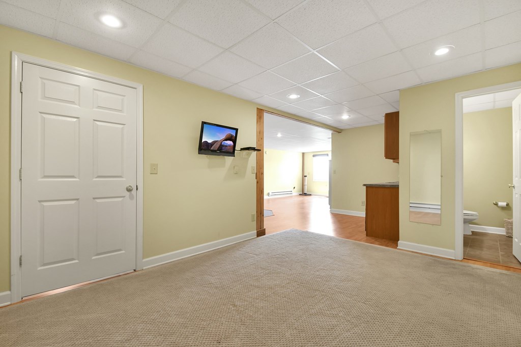 14300 Mishey Road, Fredericktown, Ohio 43019, 4 Bedrooms Bedrooms, ,2 BathroomsBathrooms,Residential,For Sale,Mishey Road,9066921