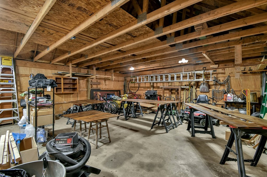 14300 Mishey Road, Fredericktown, Ohio 43019, 4 Bedrooms Bedrooms, ,2 BathroomsBathrooms,Residential,For Sale,Mishey Road,9066921