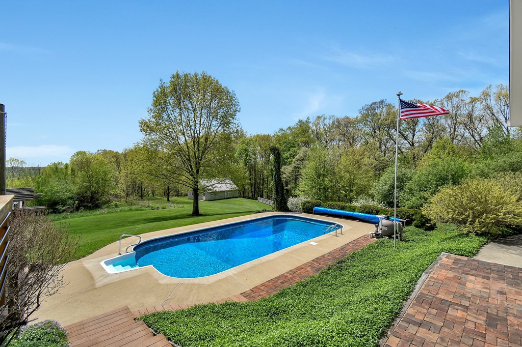 14300 Mishey Road, Fredericktown, Ohio 43019, 4 Bedrooms Bedrooms, ,2 BathroomsBathrooms,Residential,For Sale,Mishey Road,9066921