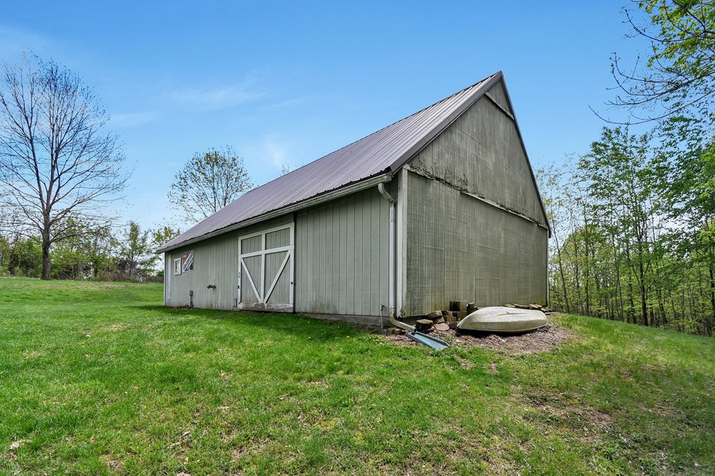 14300 Mishey Road, Fredericktown, Ohio 43019, 4 Bedrooms Bedrooms, ,2 BathroomsBathrooms,Residential,For Sale,Mishey Road,9066921