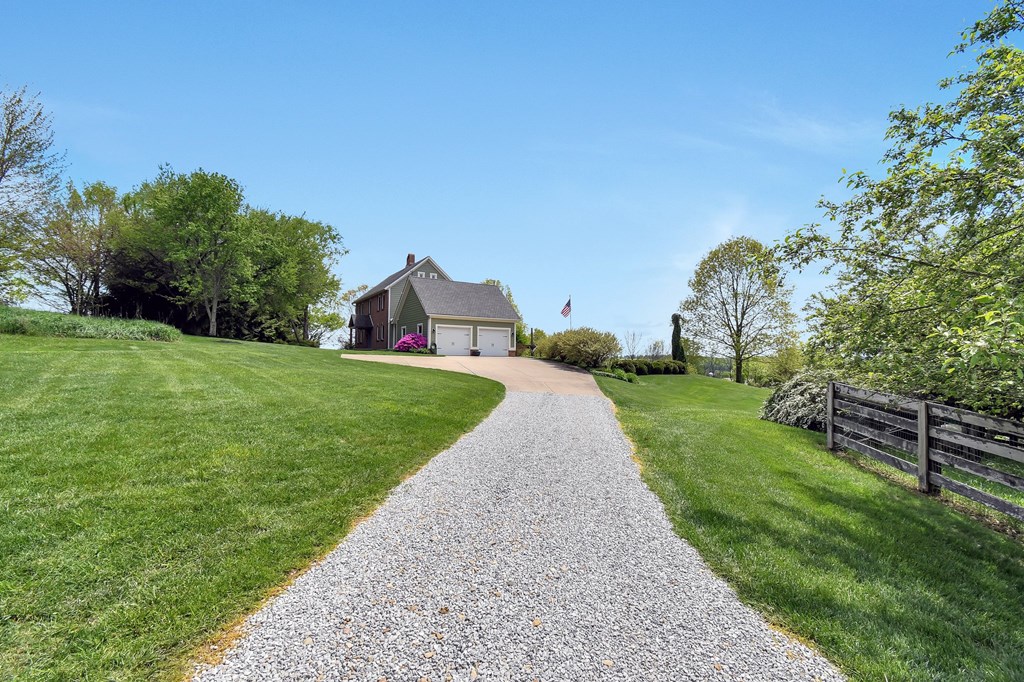 14300 Mishey Road, Fredericktown, Ohio 43019, 4 Bedrooms Bedrooms, ,2 BathroomsBathrooms,Residential,For Sale,Mishey Road,9066921