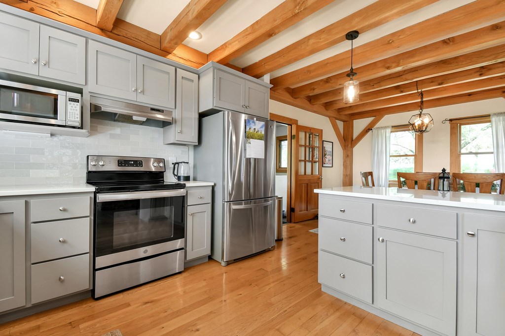 14300 Mishey Road, Fredericktown, Ohio 43019, 4 Bedrooms Bedrooms, ,2 BathroomsBathrooms,Residential,For Sale,Mishey Road,9066921