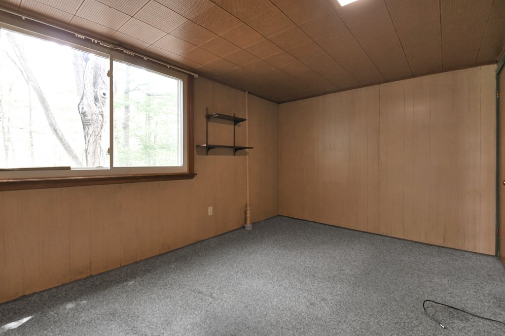 695 Hollywood Lane, Mansfield, Ohio 44907, 3 Bedrooms Bedrooms, ,2 BathroomsBathrooms,Residential,For Sale,Hollywood Lane,9066927