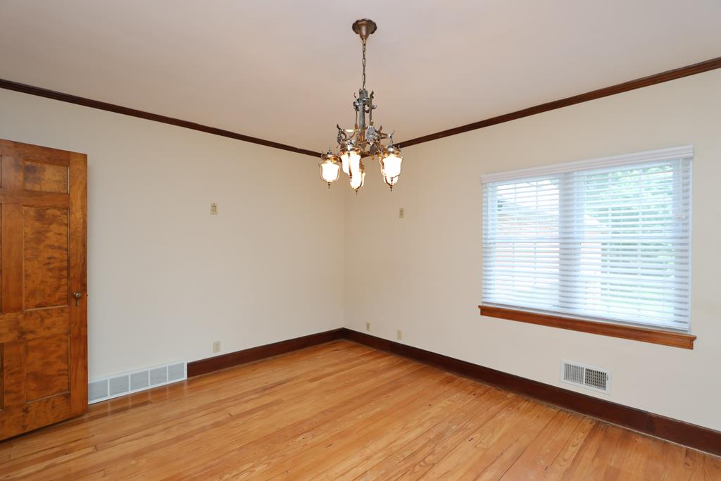 623 Woodhill Road, Mansfield, Ohio 44907, 4 Bedrooms Bedrooms, ,2 BathroomsBathrooms,Residential,For Sale,Woodhill Road,9066929