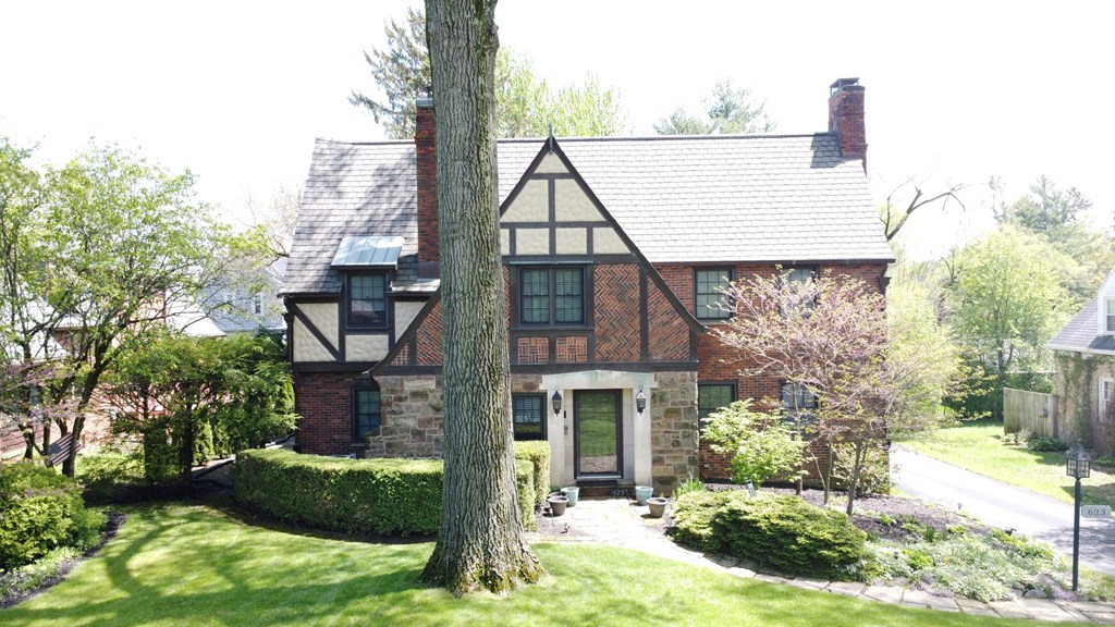 623 Woodhill Road, Mansfield, Ohio 44907, 4 Bedrooms Bedrooms, ,2 BathroomsBathrooms,Residential,For Sale,Woodhill Road,9066929