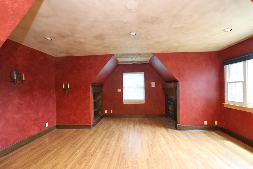 623 Woodhill Road, Mansfield, Ohio 44907, 4 Bedrooms Bedrooms, ,2 BathroomsBathrooms,Residential,For Sale,Woodhill Road,9066929