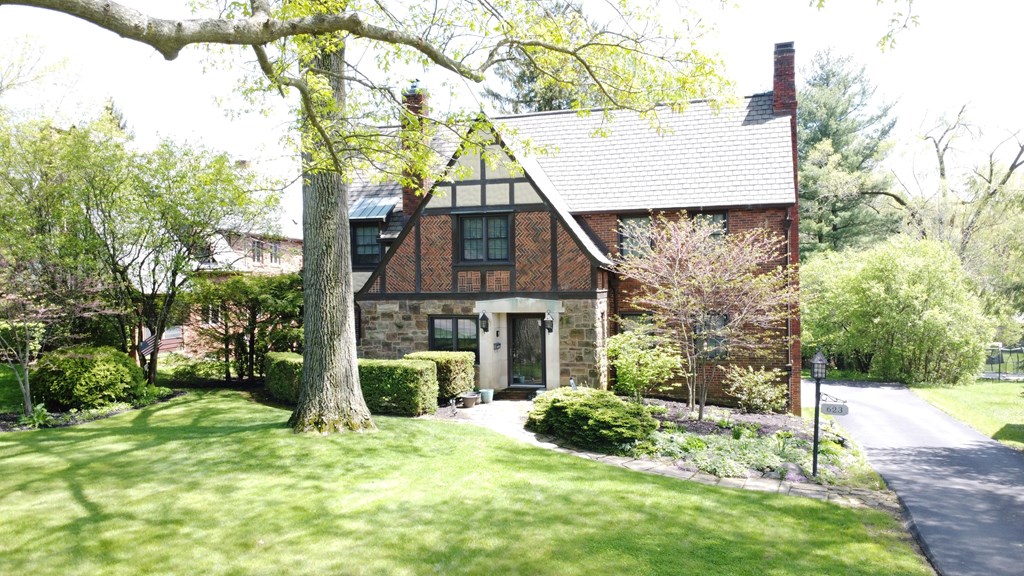 623 Woodhill Road, Mansfield, Ohio 44907, 4 Bedrooms Bedrooms, ,2 BathroomsBathrooms,Residential,For Sale,Woodhill Road,9066929