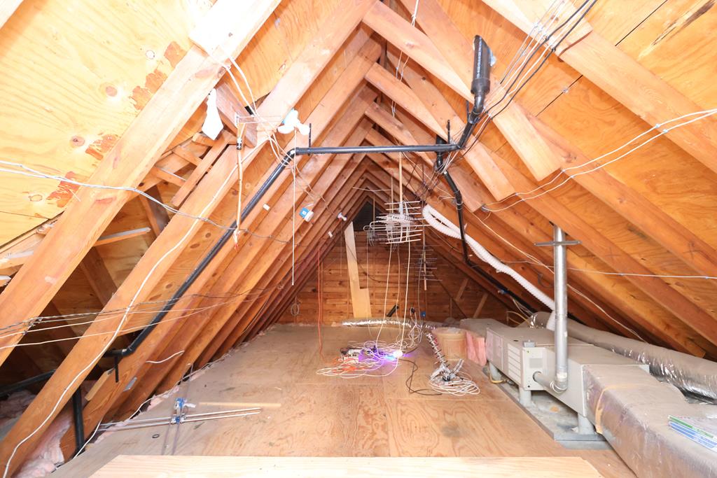 623 Woodhill Road, Mansfield, Ohio 44907, 4 Bedrooms Bedrooms, ,2 BathroomsBathrooms,Residential,For Sale,Woodhill Road,9066929