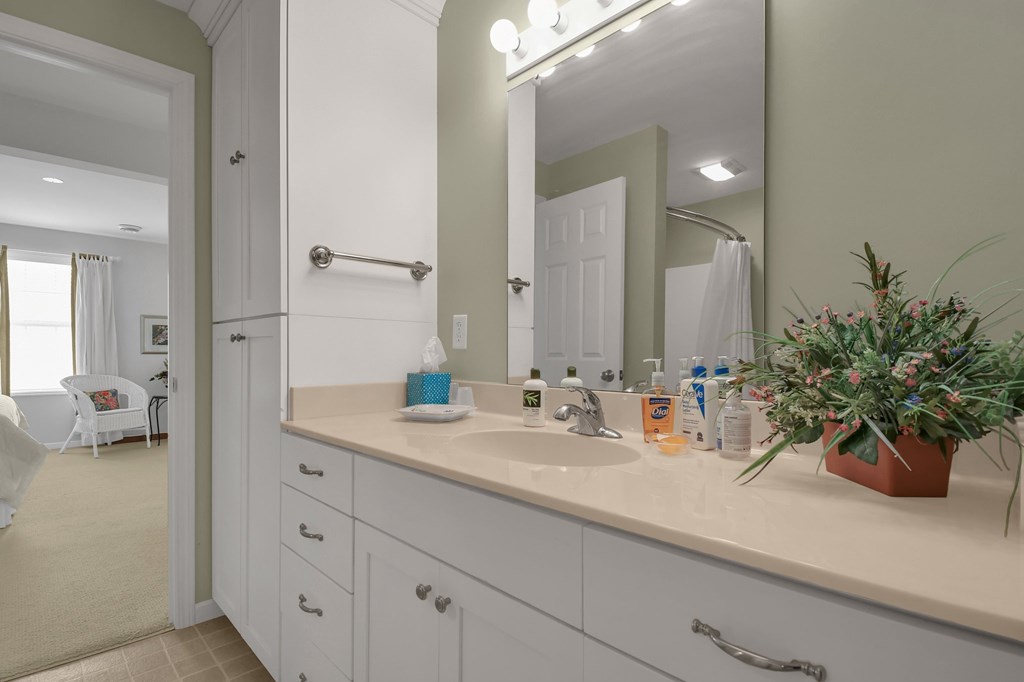 1000 Cedar Creek Cove, Mansfield, Ohio 44904, 3 Bedrooms Bedrooms, ,2 BathroomsBathrooms,Residential,For Sale,Cedar Creek Cove,9066933
