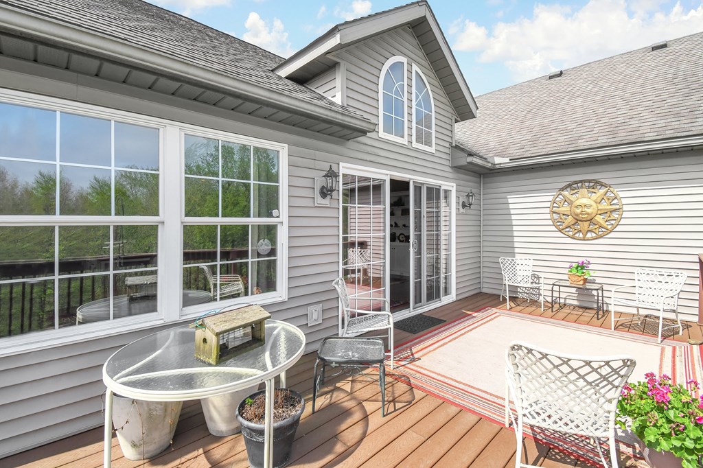 1000 Cedar Creek Cove, Mansfield, Ohio 44904, 3 Bedrooms Bedrooms, ,2 BathroomsBathrooms,Residential,For Sale,Cedar Creek Cove,9066933