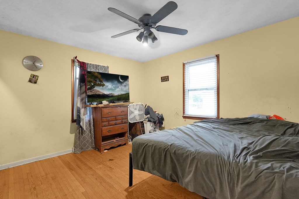 700 N Henry Street, Crestline, Ohio 44827, 3 Bedrooms Bedrooms, ,2 BathroomsBathrooms,Residential,For Sale,Henry Street,9066962