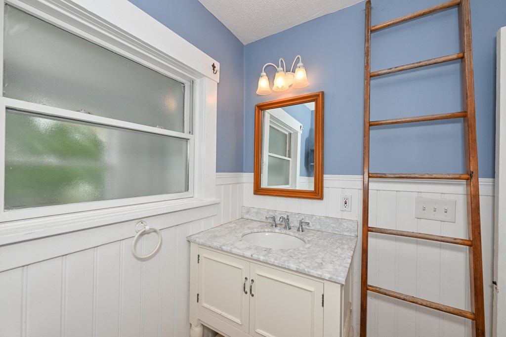 50 Bungalow Bay Blvd, Chippewa Lake, Ohio 44215, 2 Bedrooms Bedrooms, ,2 BathroomsBathrooms,Residential,For Sale,Bungalow Bay Blvd,9067005