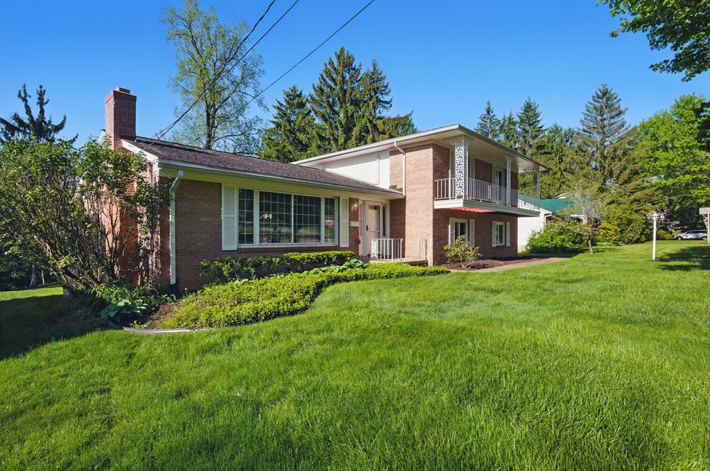 227 Redwood Rd., Mansfield, Ohio 44907, 3 Bedrooms Bedrooms, ,3 BathroomsBathrooms,Residential,For Sale,Redwood Rd.,9067011
