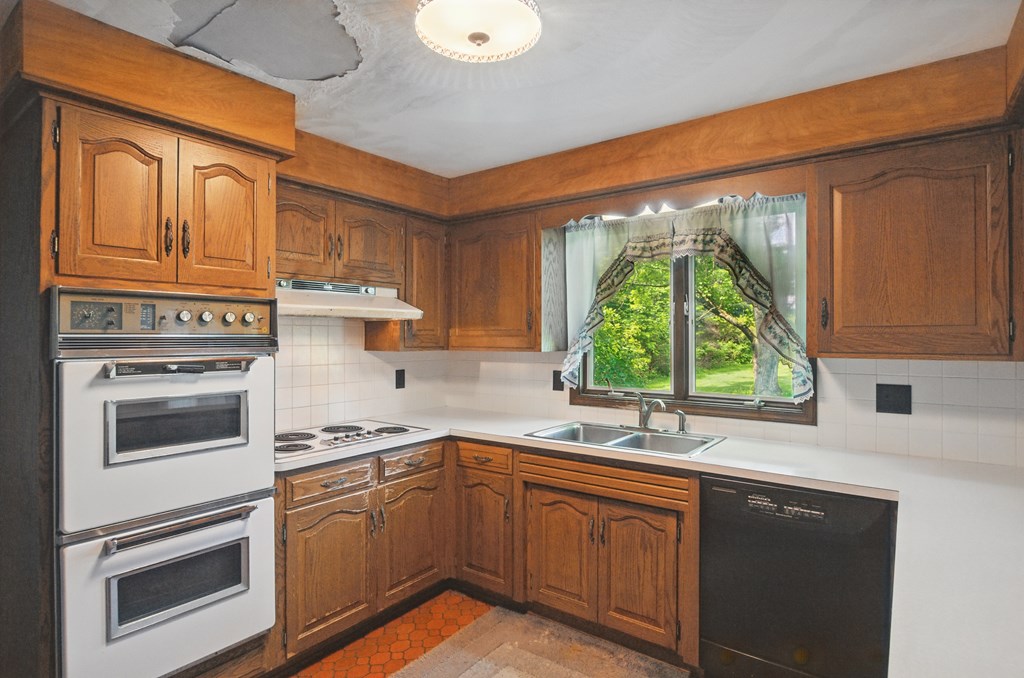 3486 Lindsey Road, Lexington, Ohio 44904, 4 Bedrooms Bedrooms, ,2 BathroomsBathrooms,Residential,For Sale,Lindsey Road,9067051