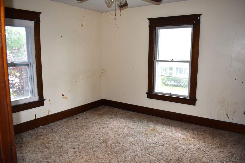 203 Taylor Street, Fredericktown, Ohio 43019, 4 Bedrooms Bedrooms, ,2 BathroomsBathrooms,Residential,For Sale,Taylor Street,9067060