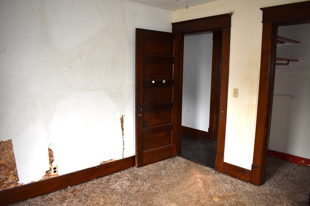 203 Taylor Street, Fredericktown, Ohio 43019, 4 Bedrooms Bedrooms, ,2 BathroomsBathrooms,Residential,For Sale,Taylor Street,9067060
