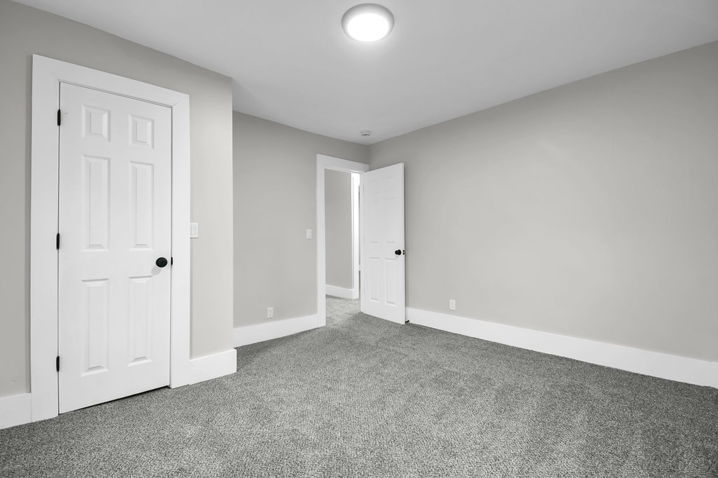 44 W 4th Street, Fredericktown, Ohio 43019, 4 Bedrooms Bedrooms, ,2 BathroomsBathrooms,Residential,For Sale,4th Street,9067079