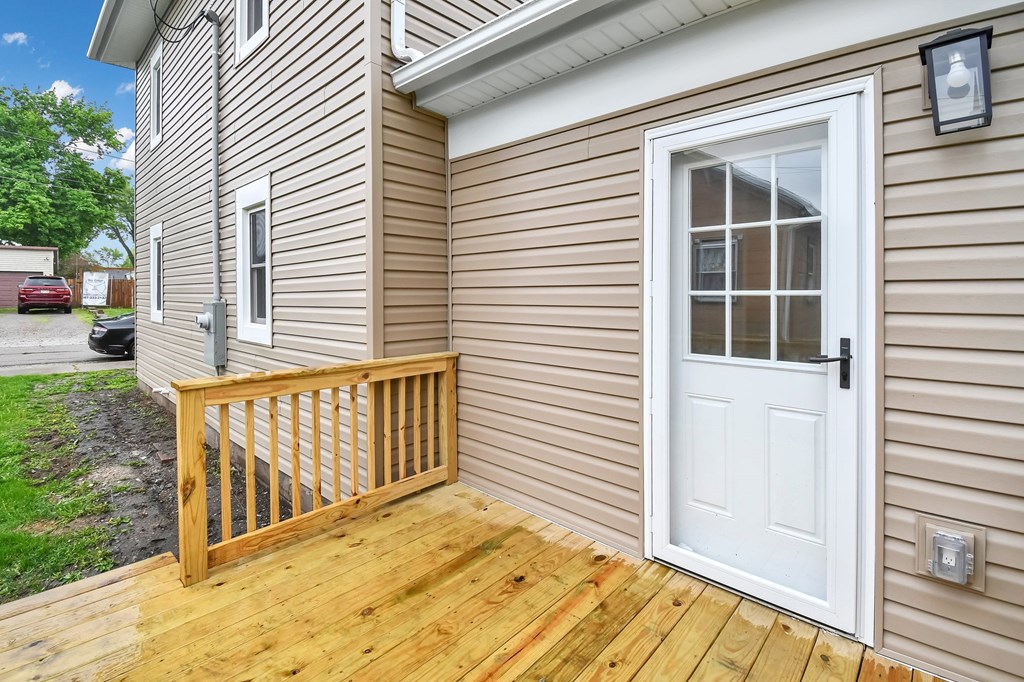 44 W 4th Street, Fredericktown, Ohio 43019, 4 Bedrooms Bedrooms, ,2 BathroomsBathrooms,Residential,For Sale,4th Street,9067079