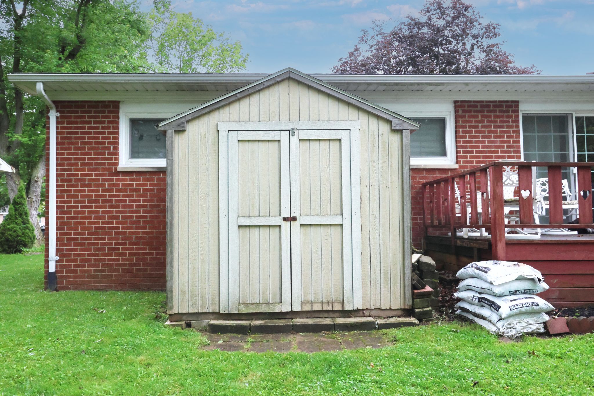 33 Sunset Drive, Shelby, Ohio 44875, 2 Bedrooms Bedrooms, ,1 BathroomBathrooms,Residential,For Sale,Sunset Drive,9067091