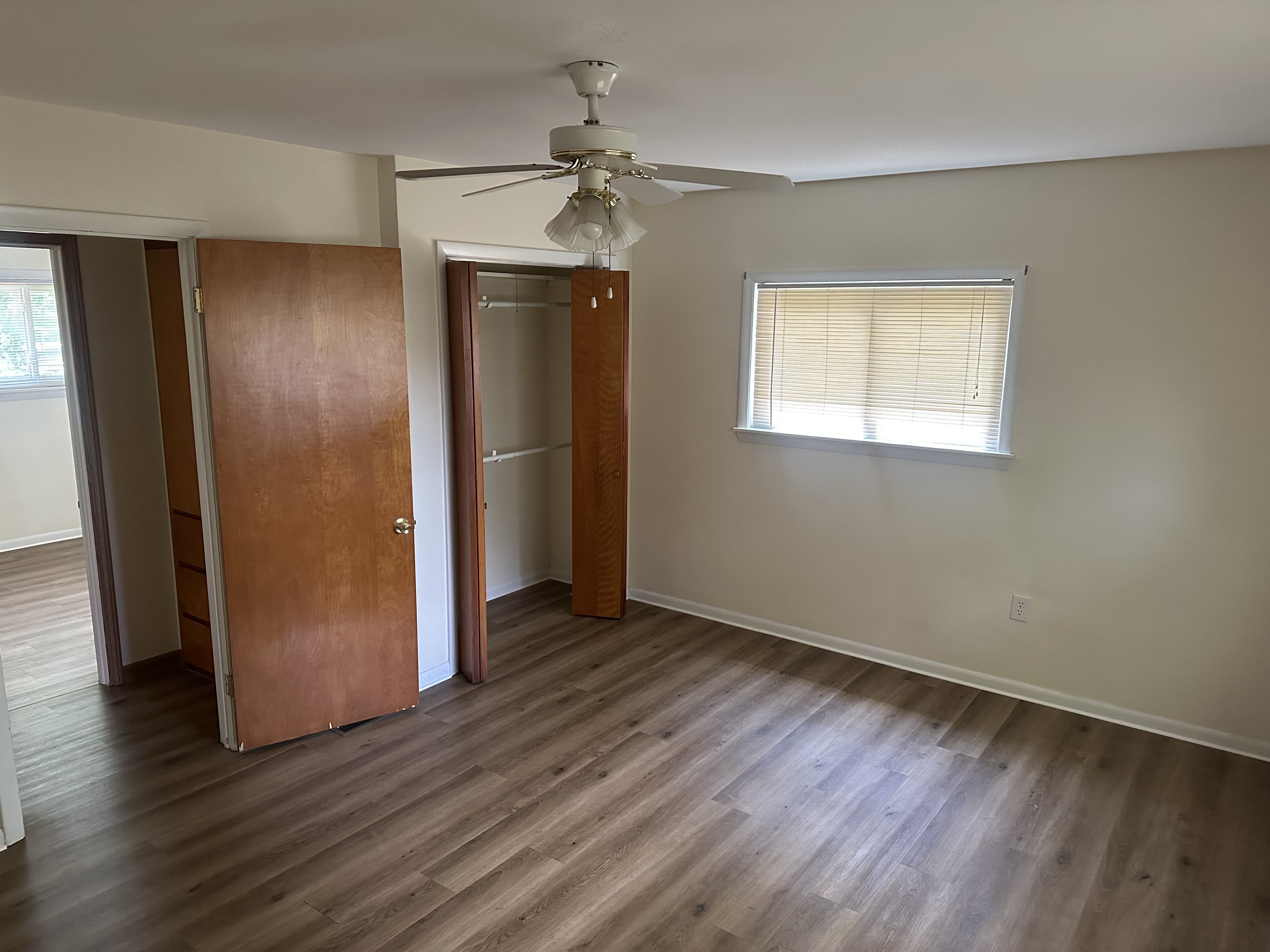 33 Sunset Drive, Shelby, Ohio 44875, 2 Bedrooms Bedrooms, ,1 BathroomBathrooms,Residential,For Sale,Sunset Drive,9067091