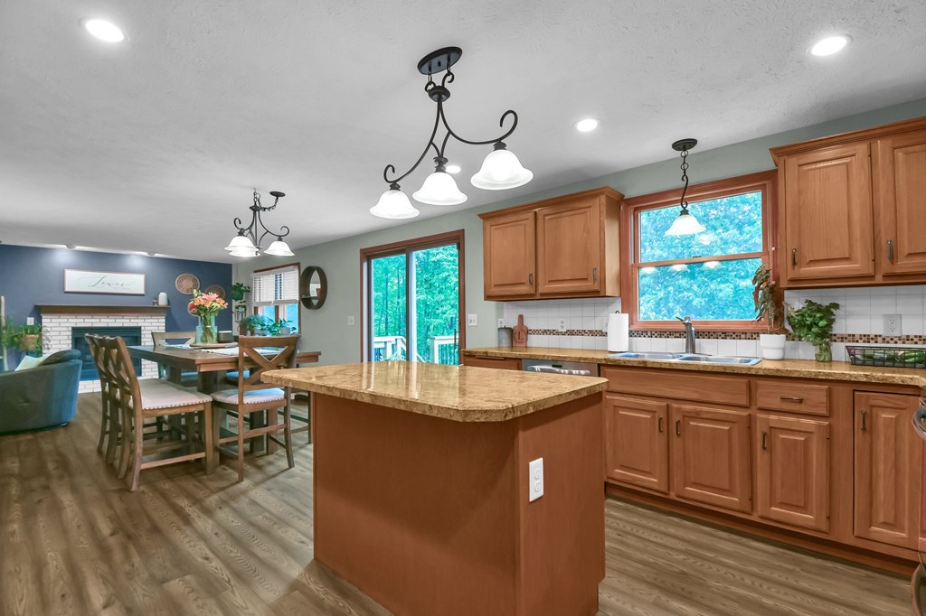 567 Heidi Lane, Mansfield, Ohio 44904, 4 Bedrooms Bedrooms, ,2 BathroomsBathrooms,Residential,For Sale,Heidi Lane,9067103