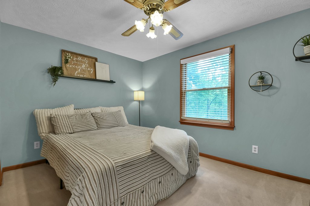 567 Heidi Lane, Mansfield, Ohio 44904, 4 Bedrooms Bedrooms, ,2 BathroomsBathrooms,Residential,For Sale,Heidi Lane,9067103