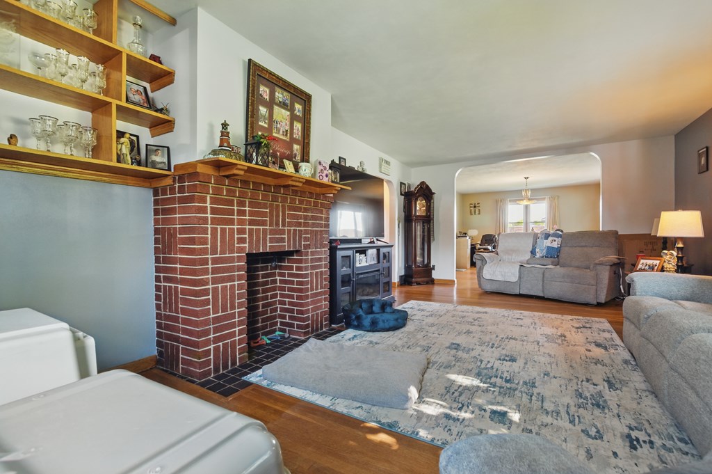40 Hopewell, Tiffin, Ohio 44883, 2 Bedrooms Bedrooms, ,2 BathroomsBathrooms,Residential,For Sale,Hopewell,9067106