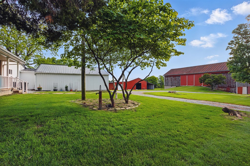 1282 Taylortown Road, Mansfield, Ohio 44903, 5 Bedrooms Bedrooms, ,3 BathroomsBathrooms,Residential,For Sale,Taylortown Road,9067110