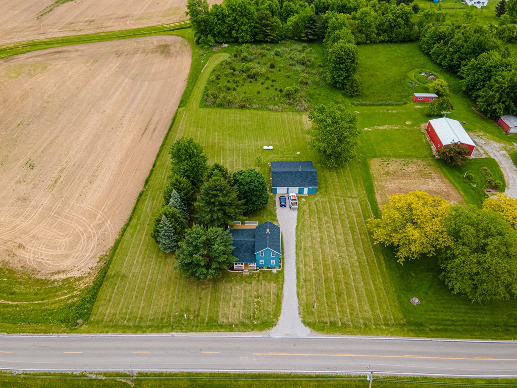 688 S New State Road, North Fairfield, Ohio 44855, 3 Bedrooms Bedrooms, ,2 BathroomsBathrooms,Residential,For Sale,New State Road,9067114