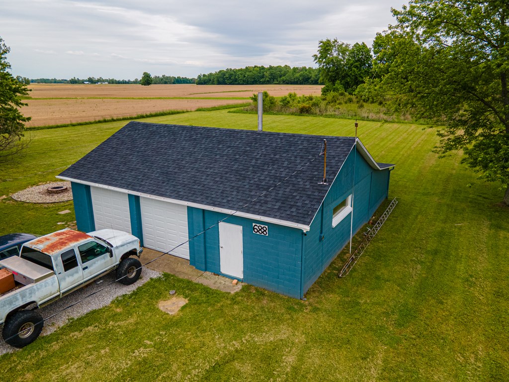 688 S New State Road, North Fairfield, Ohio 44855, 3 Bedrooms Bedrooms, ,2 BathroomsBathrooms,Residential,For Sale,New State Road,9067114