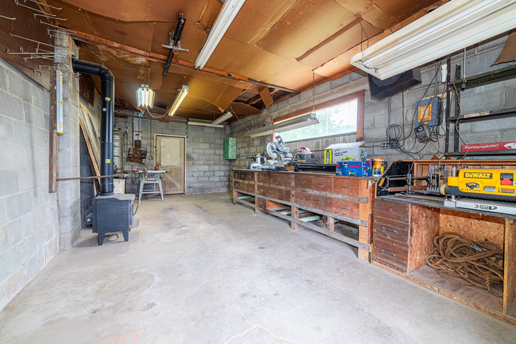 688 S New State Road, North Fairfield, Ohio 44855, 3 Bedrooms Bedrooms, ,2 BathroomsBathrooms,Residential,For Sale,New State Road,9067114