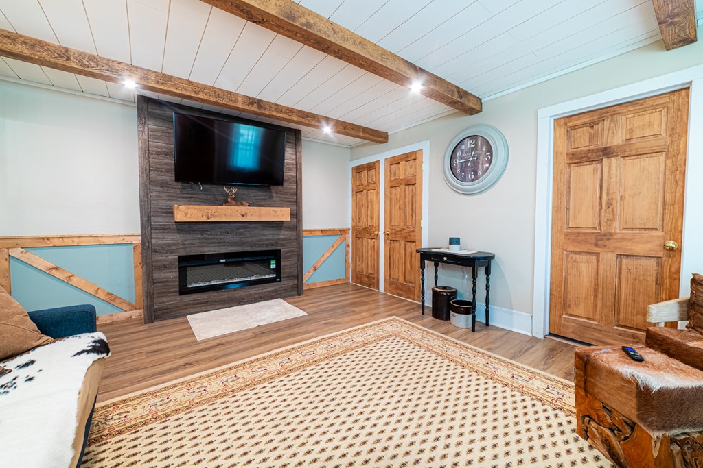 688 S New State Road, North Fairfield, Ohio 44855, 3 Bedrooms Bedrooms, ,2 BathroomsBathrooms,Residential,For Sale,New State Road,9067114