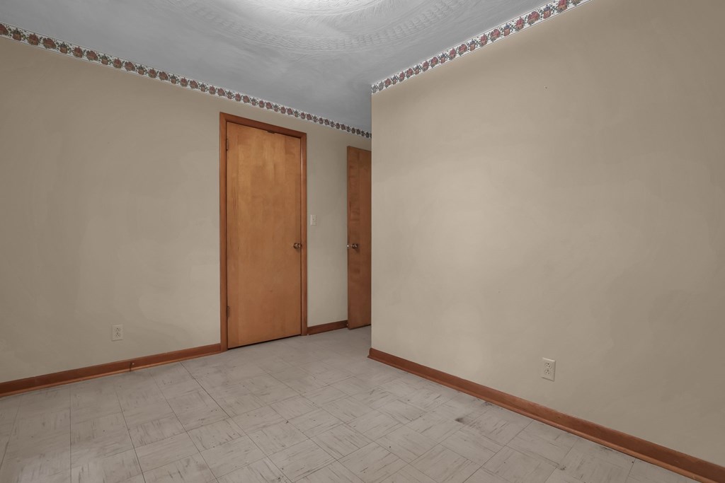 3170 Beverly Lane, Mansfield, Ohio 44903, 4 Bedrooms Bedrooms, ,2 BathroomsBathrooms,Residential,For Sale,Beverly Lane,9067124
