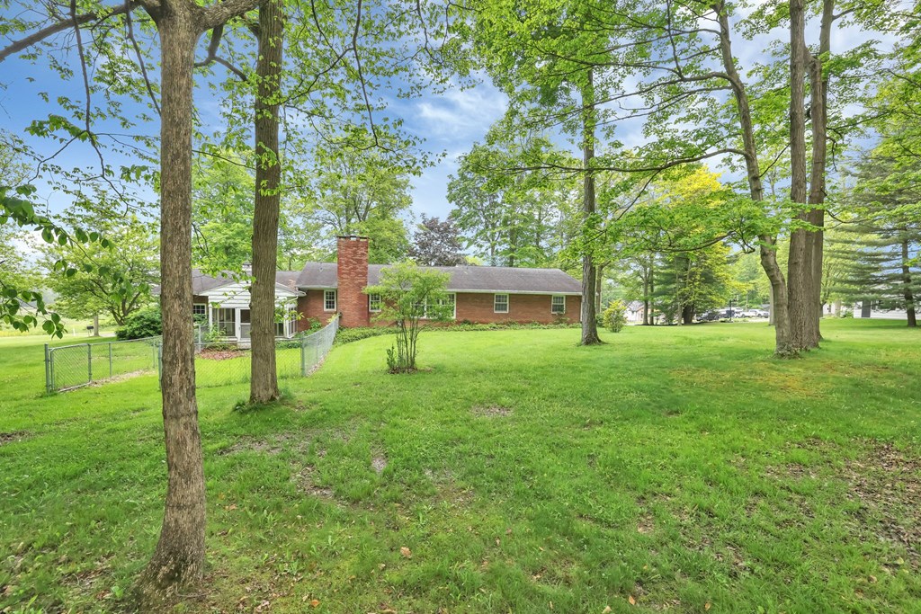 3170 Beverly Lane, Mansfield, Ohio 44903, 4 Bedrooms Bedrooms, ,2 BathroomsBathrooms,Residential,For Sale,Beverly Lane,9067124