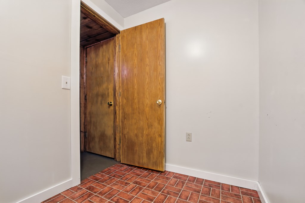 6950 State Route 97, Mansfield, Ohio 44906, 3 Bedrooms Bedrooms, ,1 BathroomBathrooms,Residential,For Sale,State Route 97,9067129