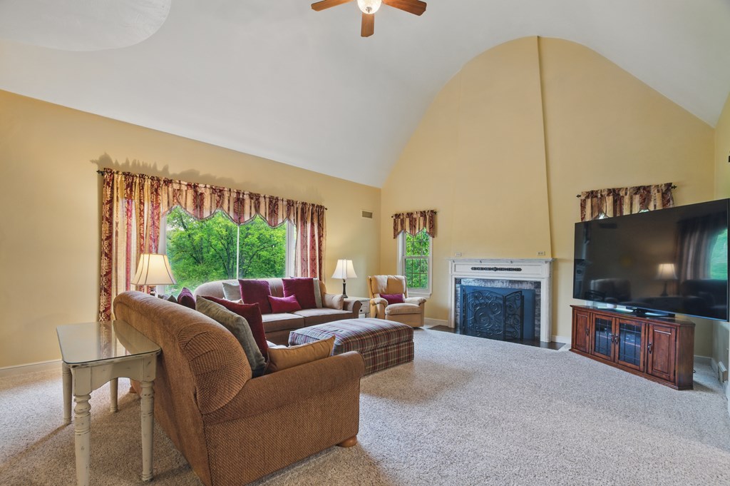 2000 State Route 42, Mansfield, Ohio 44907, 4 Bedrooms Bedrooms, ,4 BathroomsBathrooms,Residential,For Sale,State Route 42,9067137