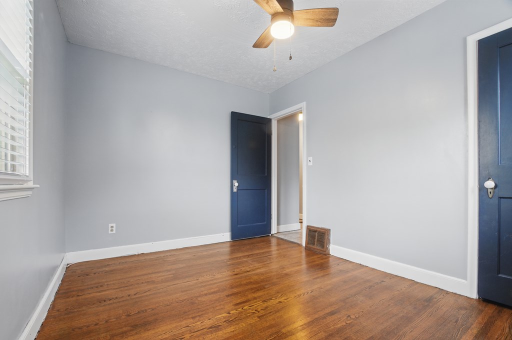 308 W Fourth Ave, Mansfield, Ohio 44905, 2 Bedrooms Bedrooms, ,1 BathroomBathrooms,Residential,For Sale,Fourth Ave,9067143