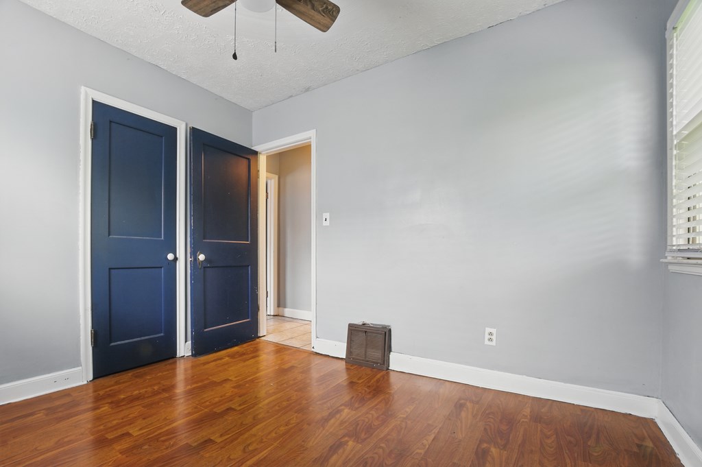 308 W Fourth Ave, Mansfield, Ohio 44905, 2 Bedrooms Bedrooms, ,1 BathroomBathrooms,Residential,For Sale,Fourth Ave,9067143