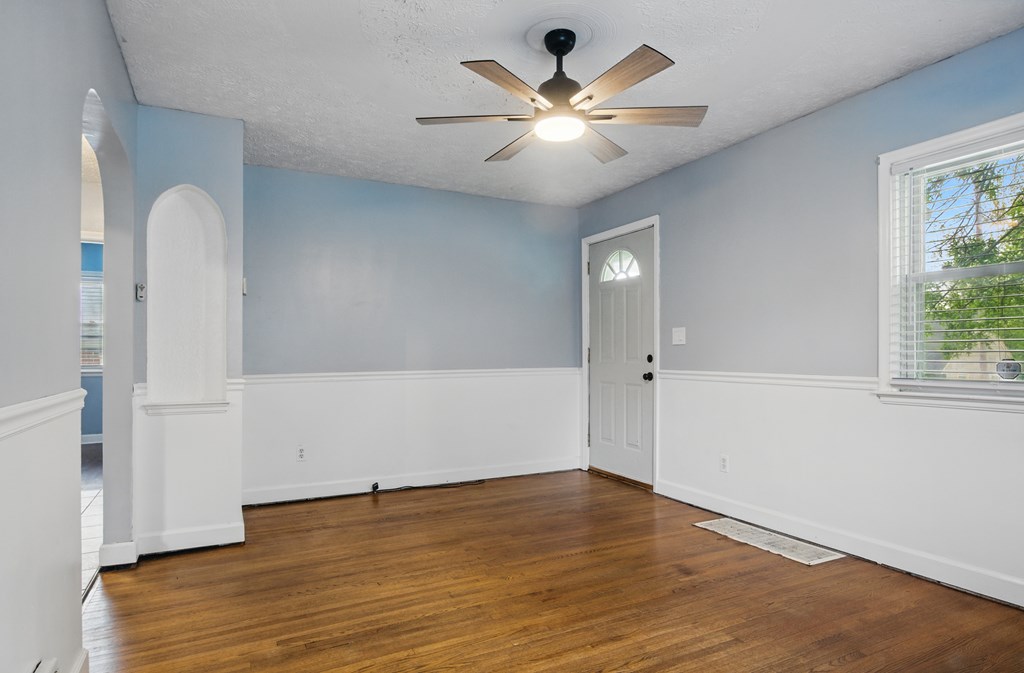 308 W Fourth Ave, Mansfield, Ohio 44905, 2 Bedrooms Bedrooms, ,1 BathroomBathrooms,Residential,For Sale,Fourth Ave,9067143