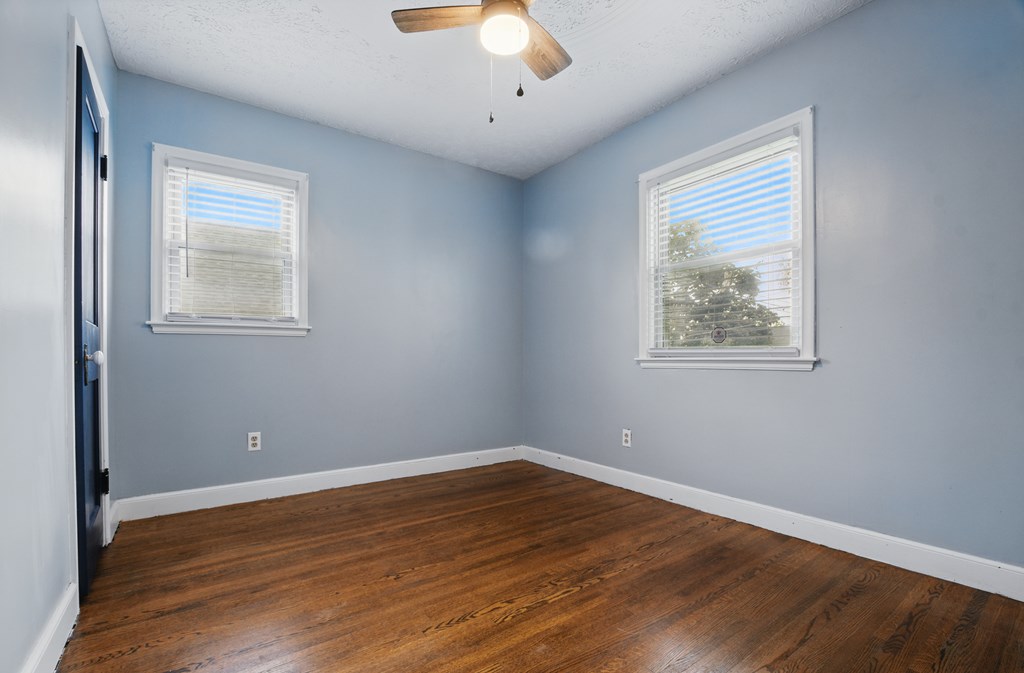 308 W Fourth Ave, Mansfield, Ohio 44905, 2 Bedrooms Bedrooms, ,1 BathroomBathrooms,Residential,For Sale,Fourth Ave,9067143