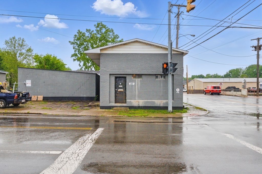 229 N 233-237 Mulberry St., Mansfield, Ohio 44902, ,Commercial Sale,For Sale,233-237 Mulberry St.,9067161