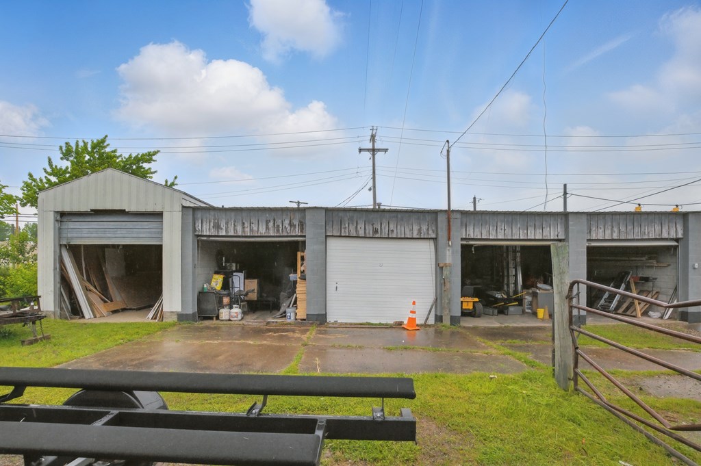 229 N 233-237 Mulberry St., Mansfield, Ohio 44902, ,Commercial Sale,For Sale,233-237 Mulberry St.,9067161