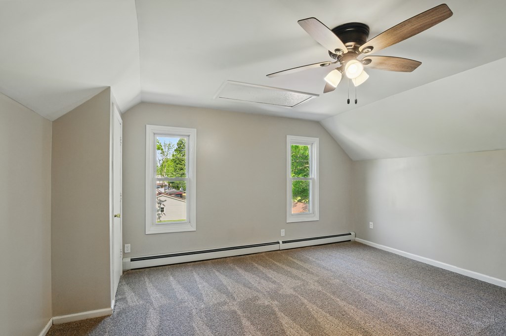 554 S Market, Galion, Ohio 44833, 4 Bedrooms Bedrooms, ,1 BathroomBathrooms,Residential,For Sale,Market,9067163