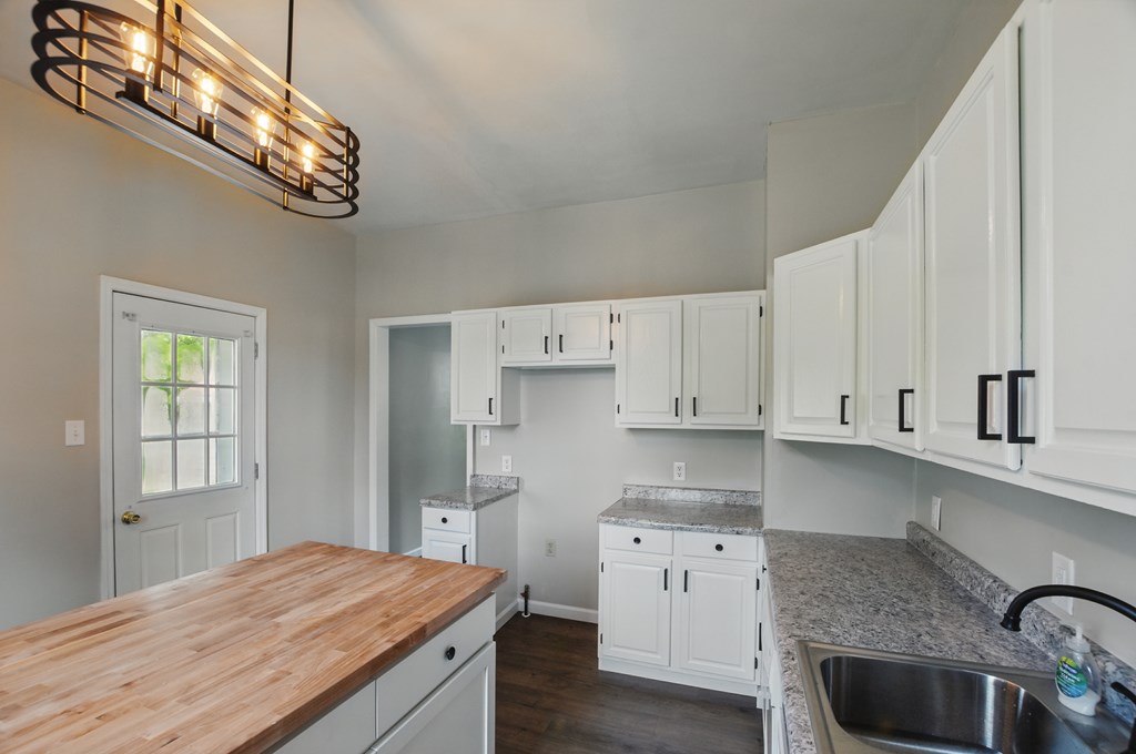 554 S Market, Galion, Ohio 44833, 4 Bedrooms Bedrooms, ,1 BathroomBathrooms,Residential,For Sale,Market,9067163
