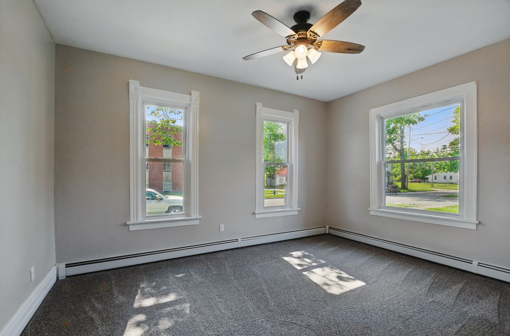 554 S Market, Galion, Ohio 44833, 4 Bedrooms Bedrooms, ,1 BathroomBathrooms,Residential,For Sale,Market,9067163