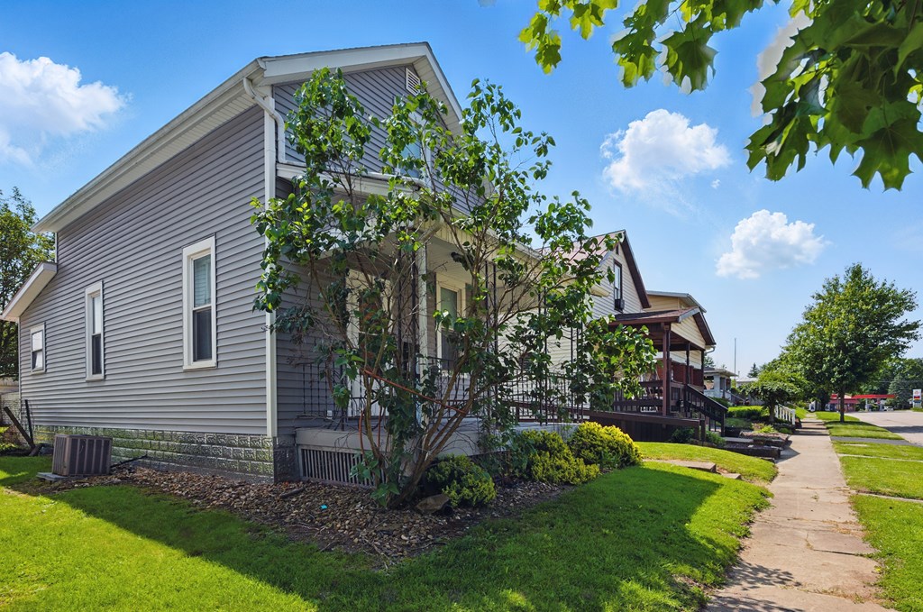 834 S Poplar Street, Bucyrus, Ohio 44820, 2 Bedrooms Bedrooms, ,1 BathroomBathrooms,Residential,For Sale,Poplar Street,9067171