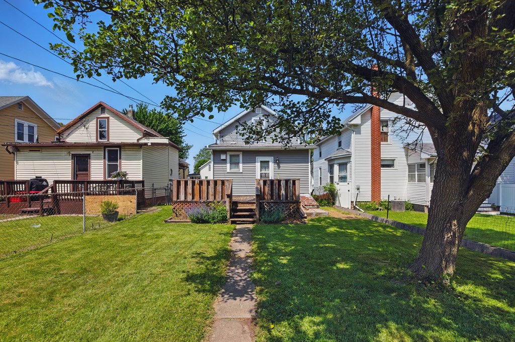 834 S Poplar Street, Bucyrus, Ohio 44820, 2 Bedrooms Bedrooms, ,1 BathroomBathrooms,Residential,For Sale,Poplar Street,9067171