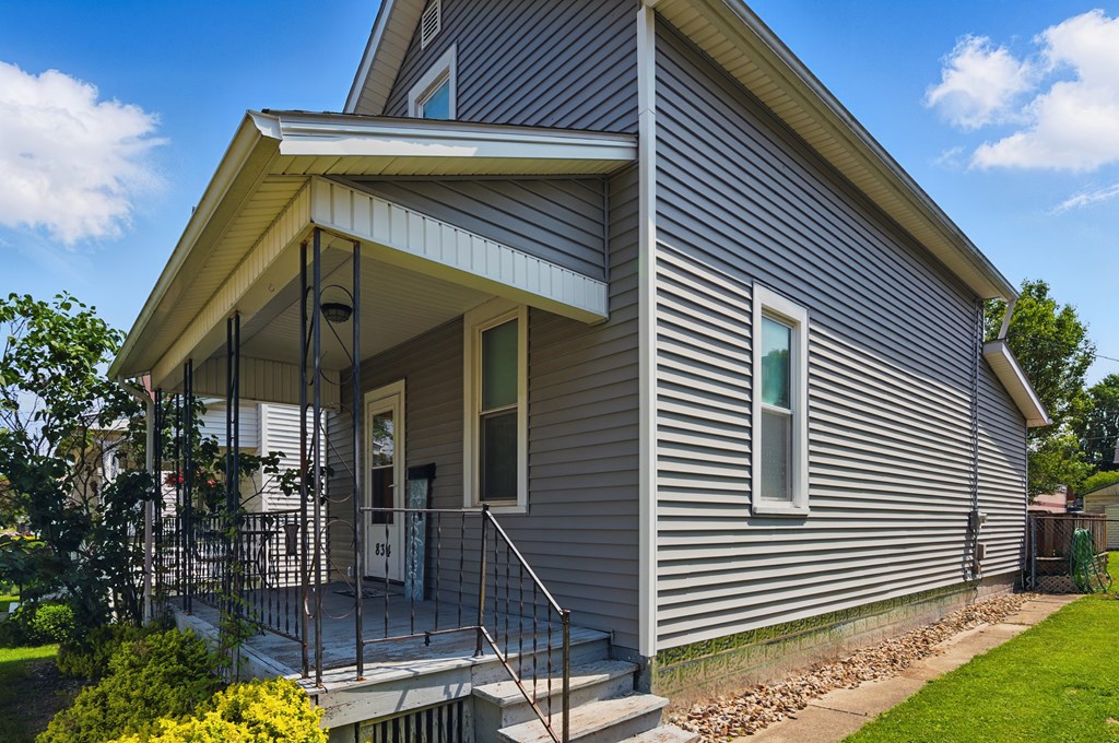 834 S Poplar Street, Bucyrus, Ohio 44820, 2 Bedrooms Bedrooms, ,1 BathroomBathrooms,Residential,For Sale,Poplar Street,9067171